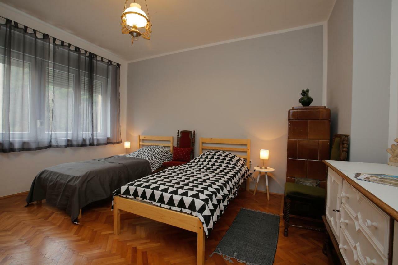 Pietas Iulia Apartment Pula Bagian luar foto