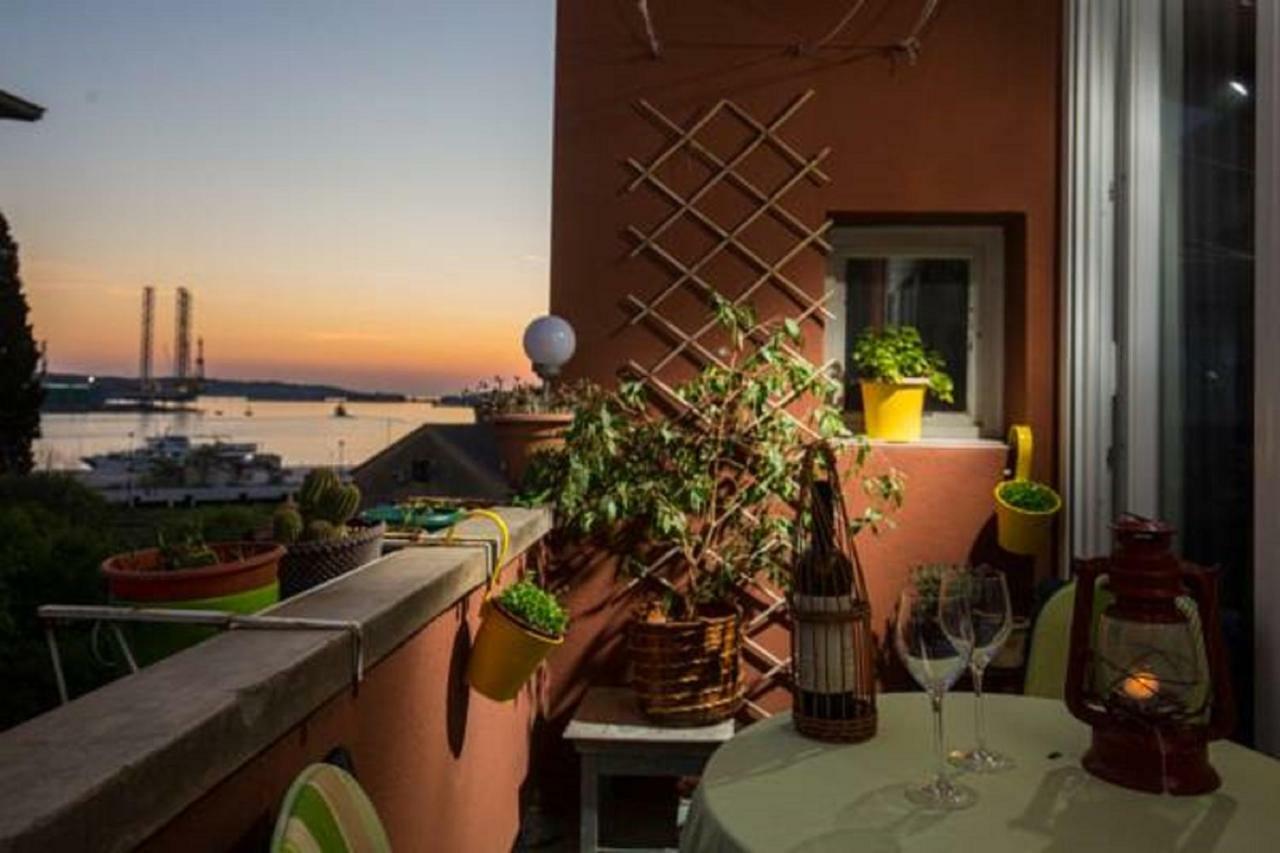 Pietas Iulia Apartment Pula Bagian luar foto